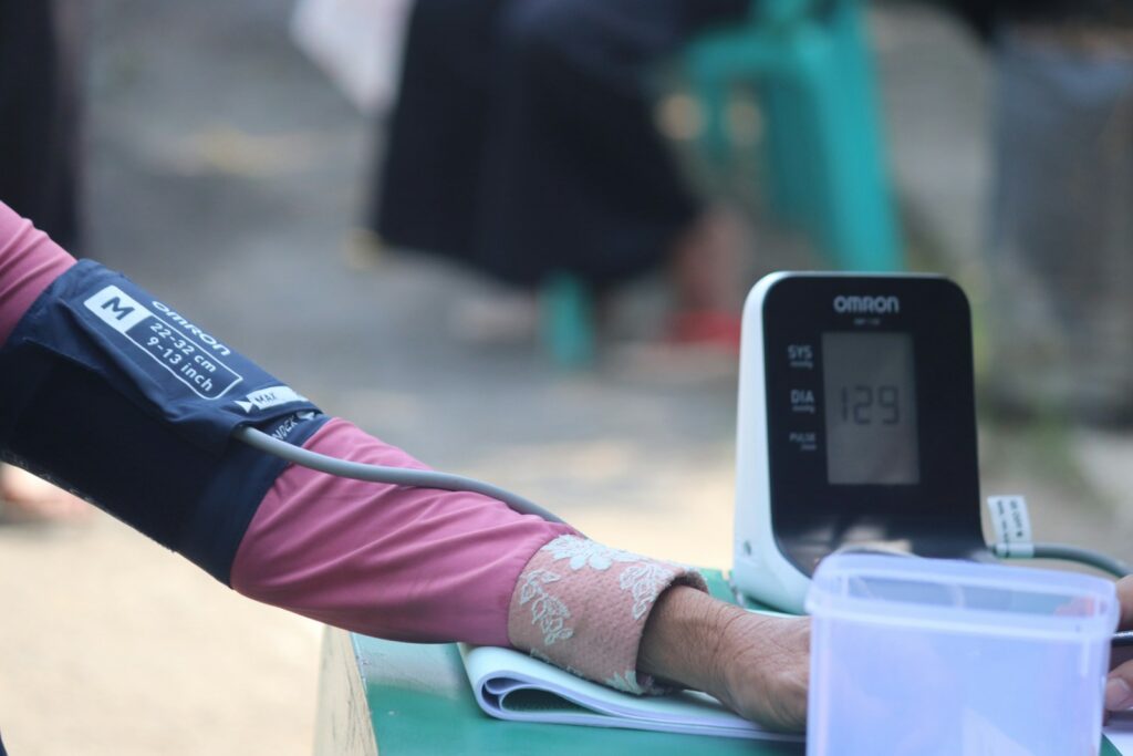 Beyond the Silent Killer: Crucial High Blood Pressure Warning Signs Starting in Your Neck You Can’t Afford to Miss