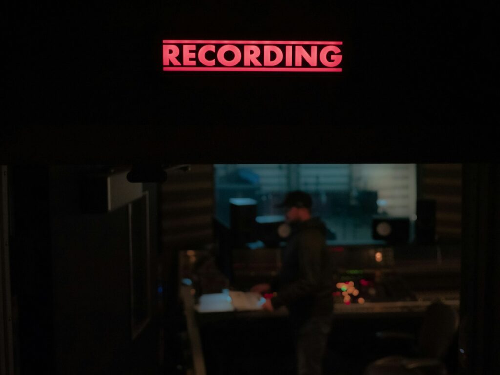 men's black jacket screenshot